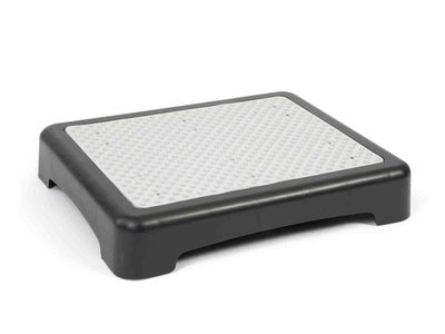RT 05424 Outdoor Step 01 web