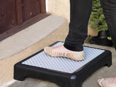 RT 05424 Outdoor Step 03 web