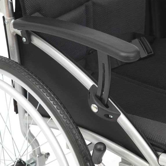 AR-0801 Assure rehab bariatric wheelchair