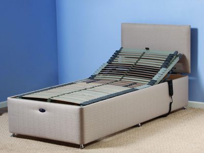 Richmond Bed head raised RBED03