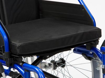 RT CU007 18 Vinyl Cushion 01 web